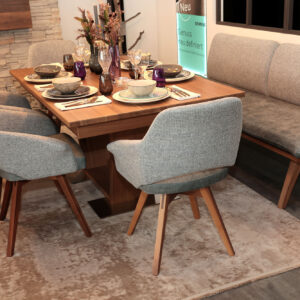 Speisegruppe LUNA mit Säulentisch Splintnuss und Bank