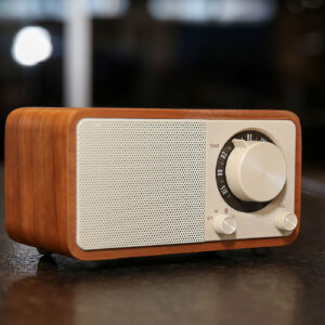 Sangean WR-7 mit Bluetooth-Audio-Streaming